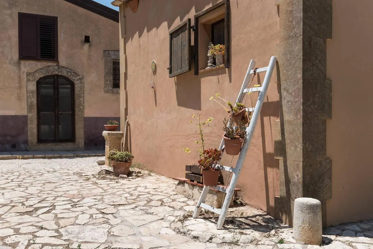 Agriturismo Terra Di Pace Νότο Ιταλία