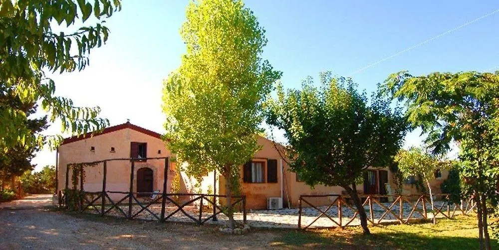 Agriturismo Terra Di Pace Νότο 0*,  Ιταλία