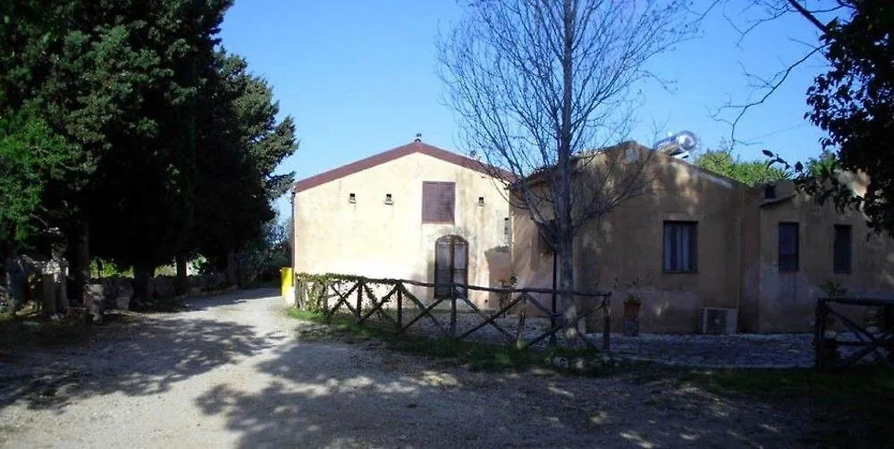 Agriturismo Terra Di Pace Νότο